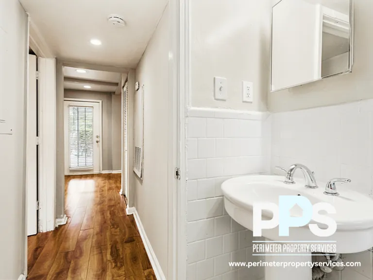 195 Randolph St NE #11 — Photo 6