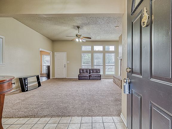 2nd image of 2514 McKensie Ln