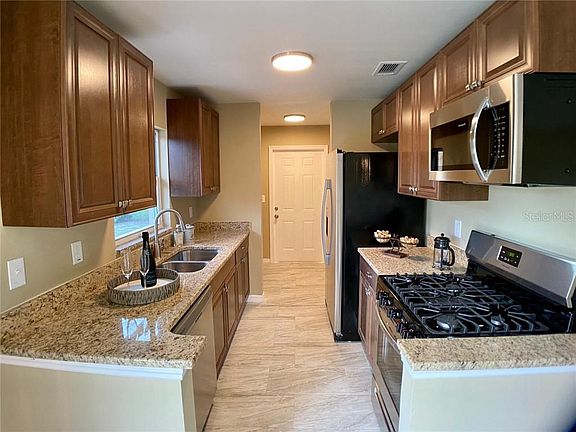 5th image of 2855 Kimberly Dr