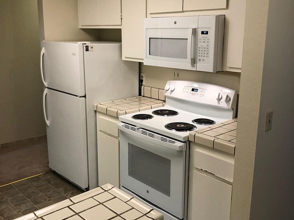 1st image of 1720 Halford Ave APT 223
