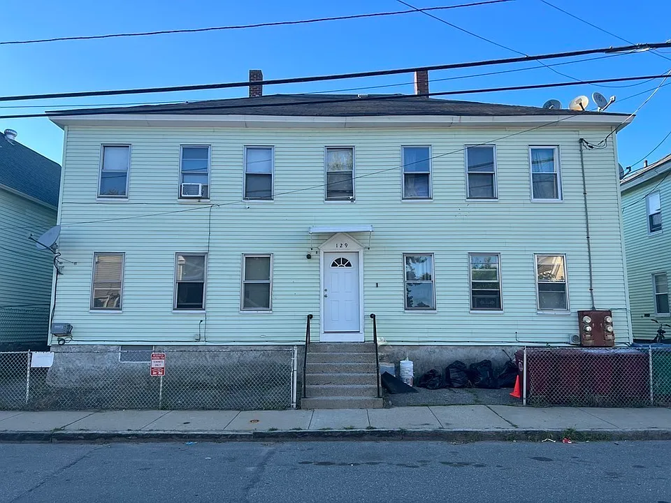 129 Shaw St #1