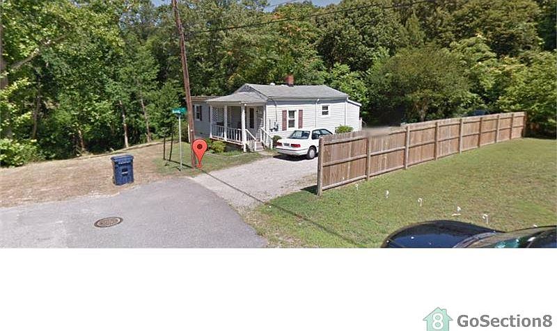 2nd image of 525 Reservoir Ave
