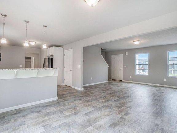 5th image of 3543 Larchwood Dr