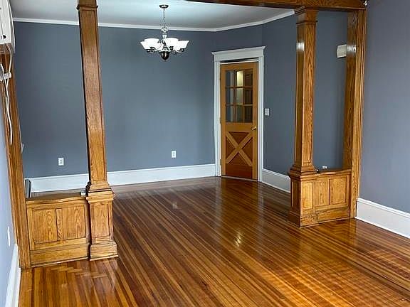 5th image of 522 37th St #2