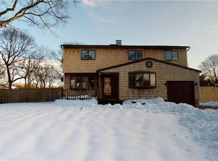 2 Fountain Ave, Selden, NY 11784