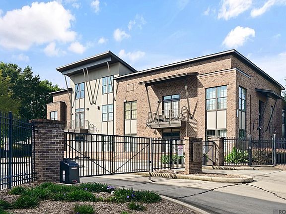 2nd image of 333 E Boyd Dr #2