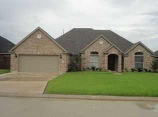 125 Sterling Ridge Dr, Nederland, TX 77627