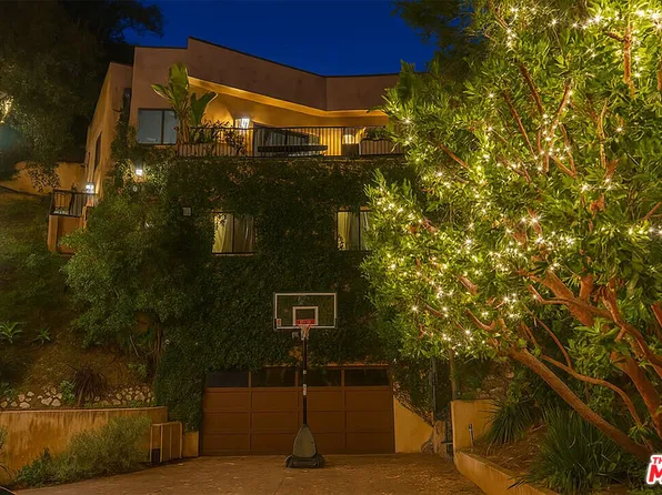 7028 Treasure Trl, Los Angeles, CA 90068