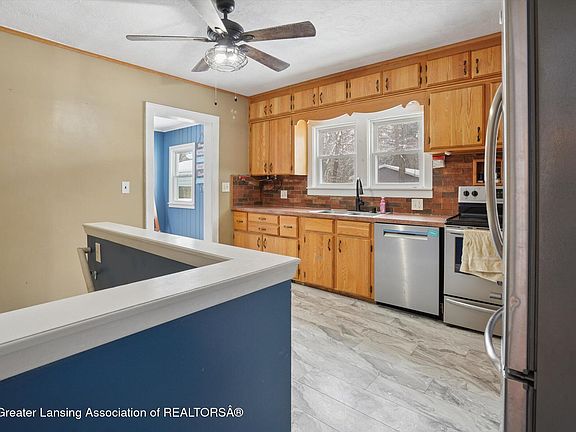 5th image of 405 State St