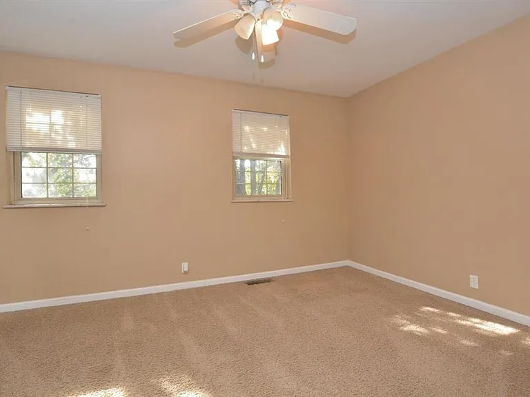 1249 Clarkson Ct — Photo 19
