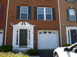 41 Saxton Rd, Farmingdale, NJ 07727