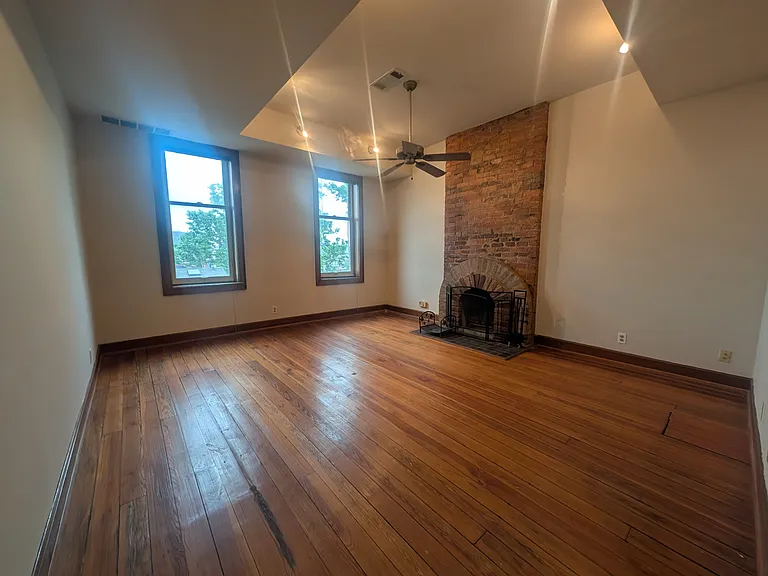 513 Milton St #2 — Photo 2