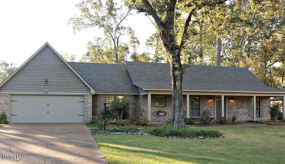 1st image of 508 Pelahatchie Shore Dr