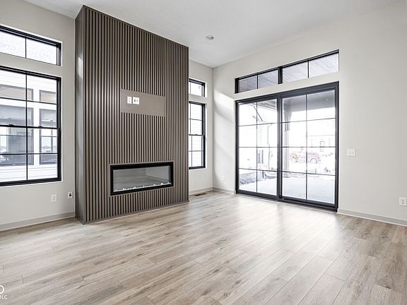 4th image of 17333 Ackerson Blvd
