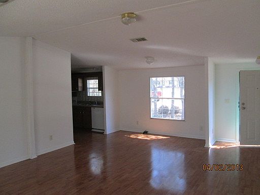3rd image of 4962 N Western Dr
