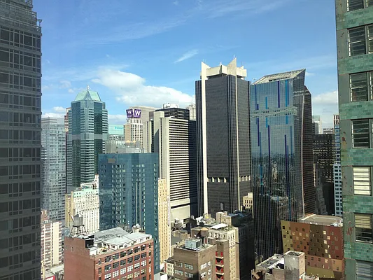 Rented by NY NY Condo, Inc | media 10