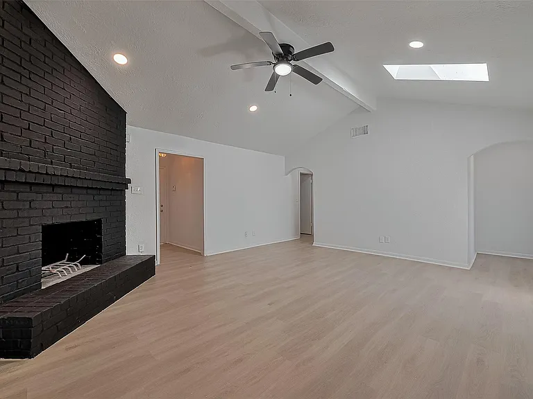 6219 Canada Dr — Photo 10