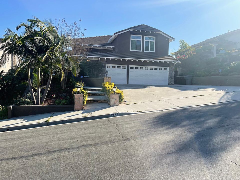 1st image of 1977 Rancho Hills Dr