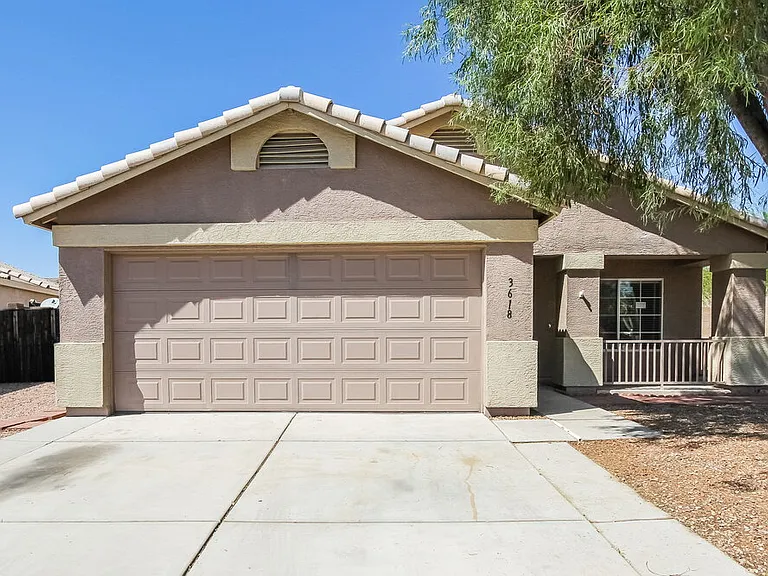 3618 W Tina Ln — Photo 1