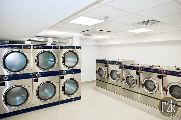 Rented by Realty 2000 Corp | media 45