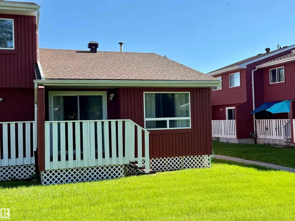 10654 Beaumaris Rd NW, Edmonton, AB T5X 3N4