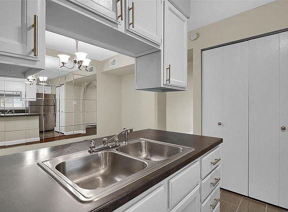 4th image of 1108 Olive Village Ct