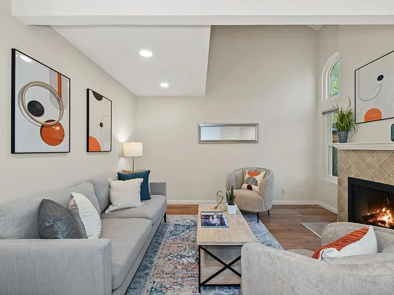 1545 Camden Village Cir — Photo 11