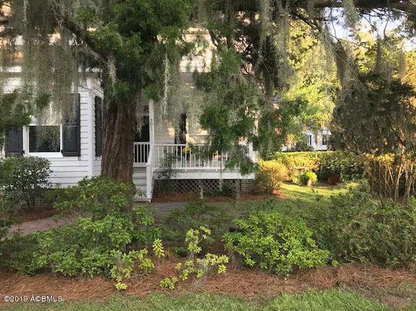 301 New St, Beaufort, SC 29902