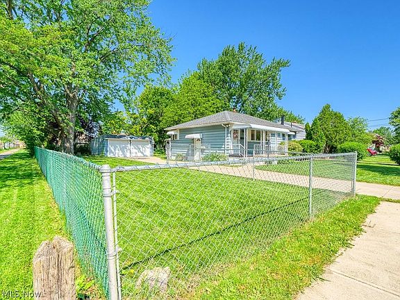 3rd image of 5394 W 150th St