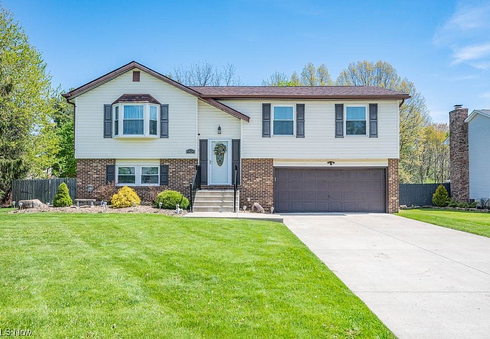1st image of 4824 Darbyshire Ct