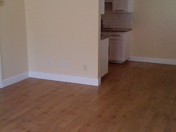 4th image of 360 Obispo Ave