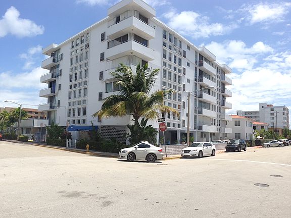 2nd image of 8001 Byron Av #4E