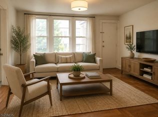 19 Bayview Ave FLOOR 2, Newark, NJ 07112