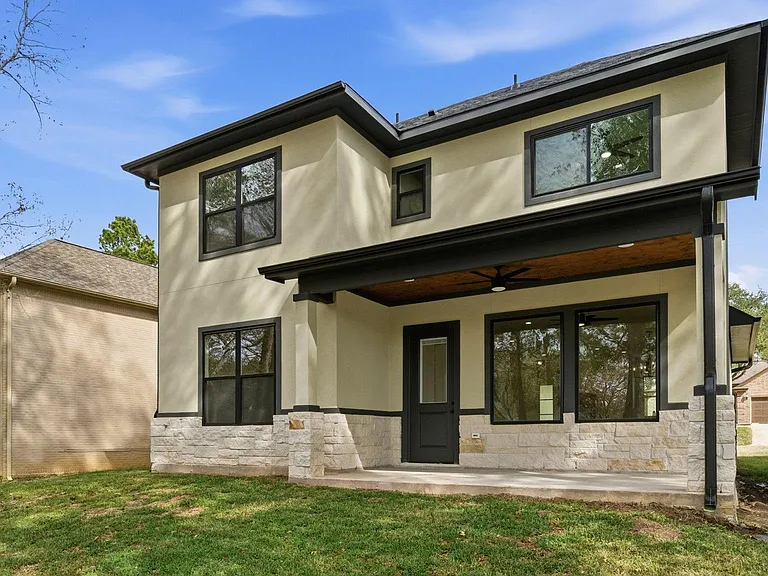 3515 Country Club Blvd — Photo 3