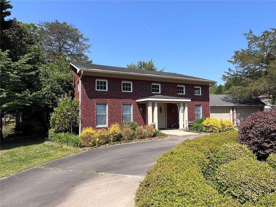 1st image of 109 Buckingham Rd