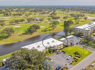7405 W Country Club Dr N APT 201, Sarasota, FL 34243