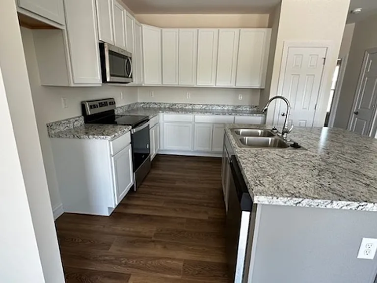 2206 Grit Ct — Photo 31