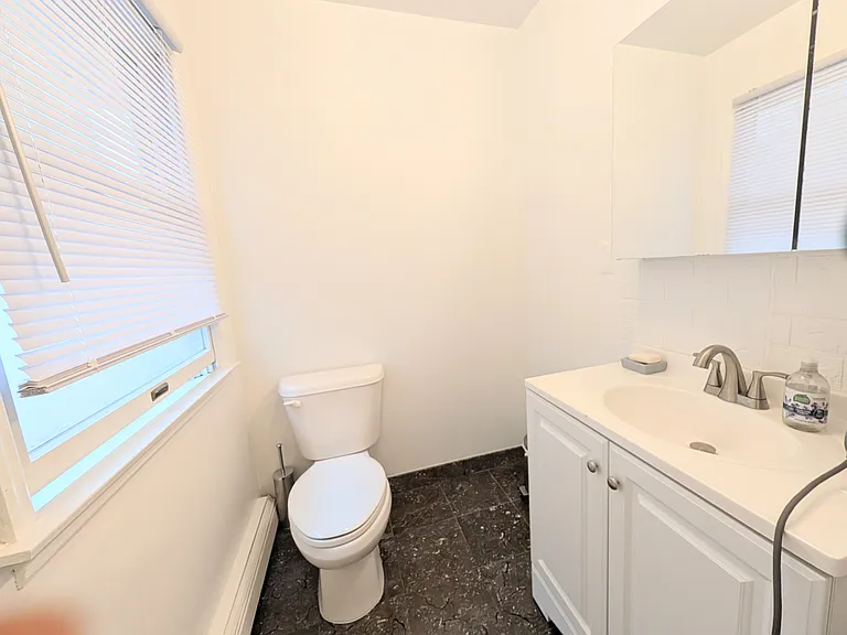 515 Broad Ave #2 — Photo 7