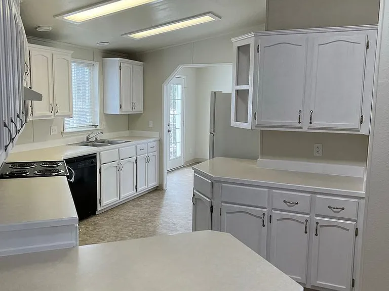 3253 W Hills Rd #B — Photo 7