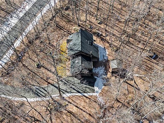 3rd image of 1154 Dewberry Dr
