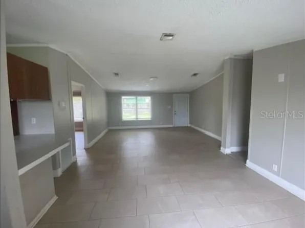 10838 Main St, Thonotosassa, FL 33592
