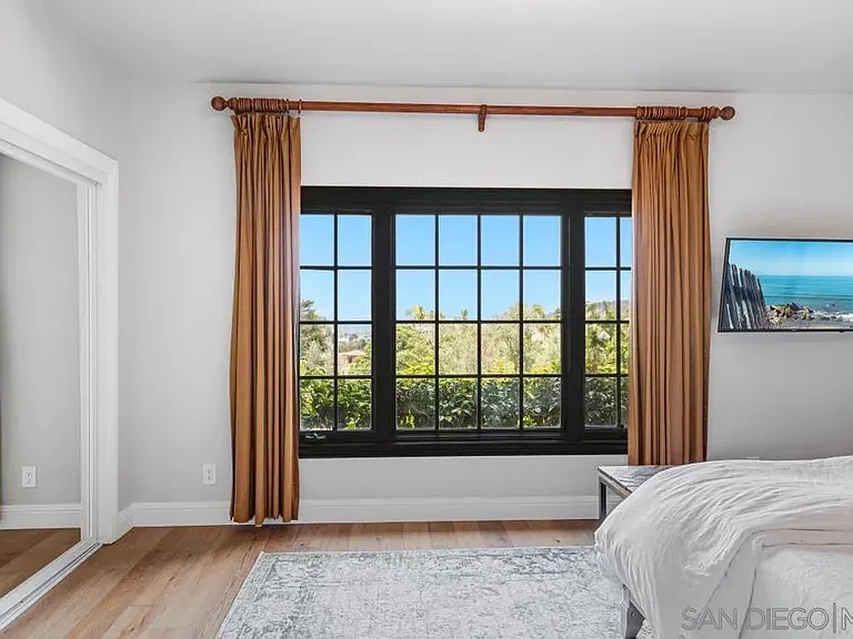 2643 Hidden Valley Rd — Photo 49