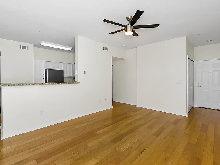 1810 E Palm Ave #5222 — Photo 3