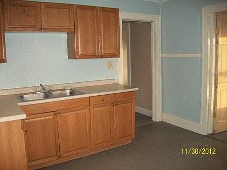 2nd image of 1710 Jefferson St APT 3