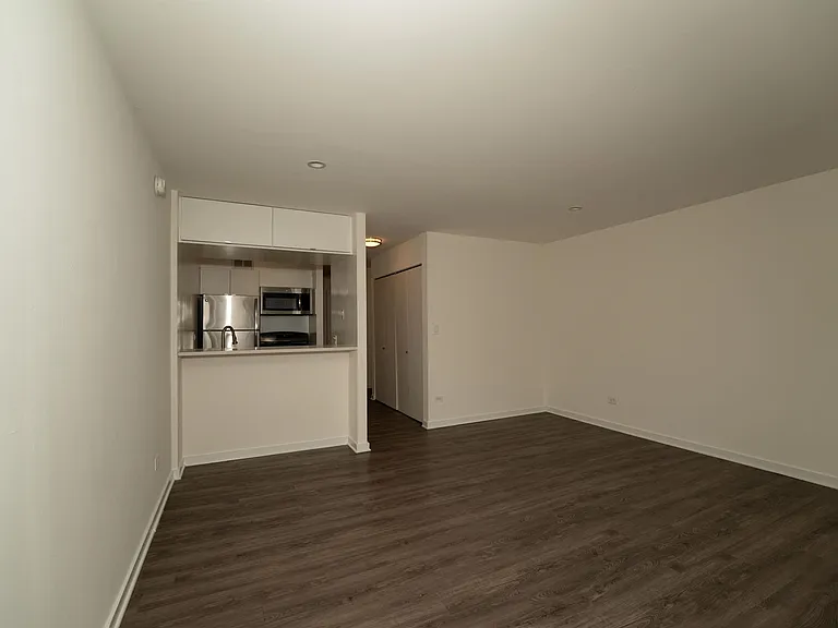 20 E. Scott Street — Photo 25