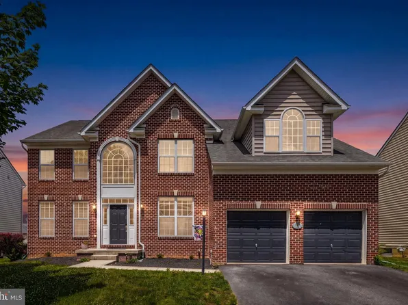 73 Thorton Hall Rd, Kearneysville, WV 25430