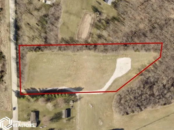 628 N Gear Ave, West Burlington, IA 52655