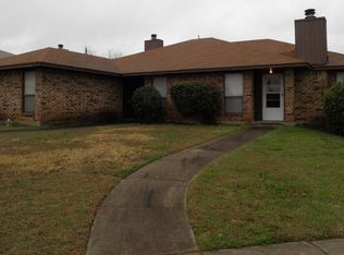 1907 Spindletop Dr, Duncanville, TX 75137