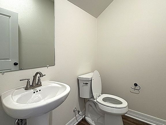5th image of 1154 Lindsey Dr #B