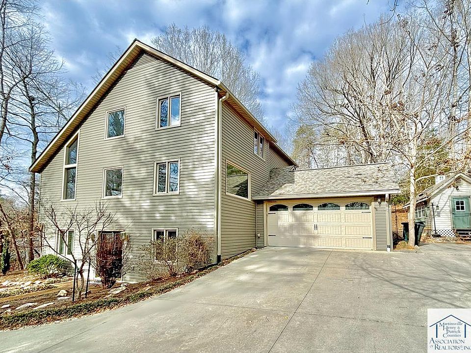 1st image of 1107 Country Club Dr